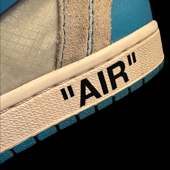Off—-White x Air Jordan 1 Retro High OG UNC - Picture 8 of 16